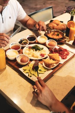 zengin ve leziz Türk Kahvaltı