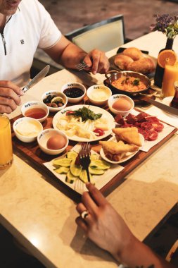 zengin ve leziz Türk Kahvaltı