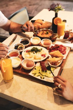 zengin ve leziz Türk Kahvaltı