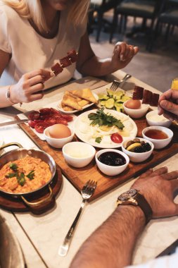 zengin ve leziz Türk Kahvaltı