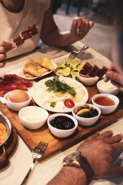 zengin ve leziz Türk Kahvaltı