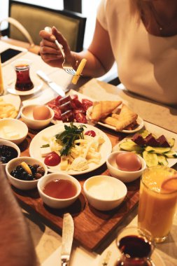 zengin ve leziz Türk Kahvaltı