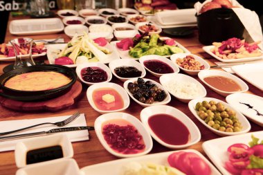 zengin ve leziz Türk Kahvaltı