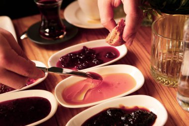 zengin ve leziz Türk Kahvaltı