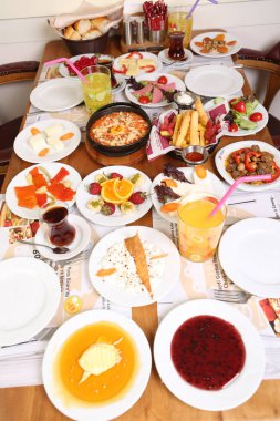 zengin ve leziz Türk Kahvaltı