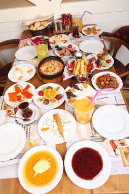 zengin ve leziz Türk Kahvaltı