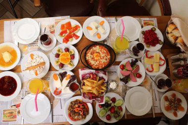 zengin ve leziz Türk Kahvaltı