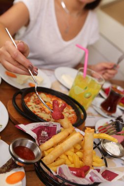 zengin ve leziz Türk Kahvaltı