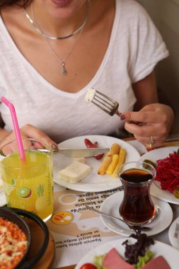 zengin ve leziz Türk Kahvaltı