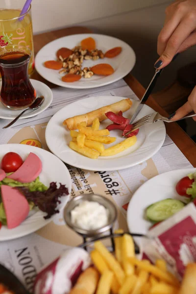 Reichhaltiges Und Köstliches Türkisches Frühstück — Stockfoto