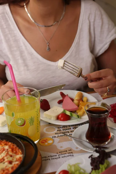 zengin ve leziz Türk Kahvaltı