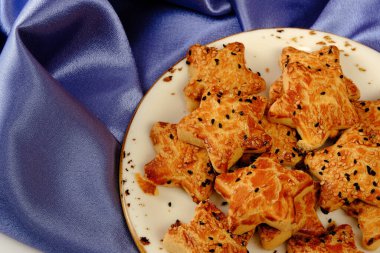 Koyu çikolata parçaları ile tanımlama