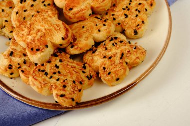 Koyu çikolata parçaları ile tanımlama