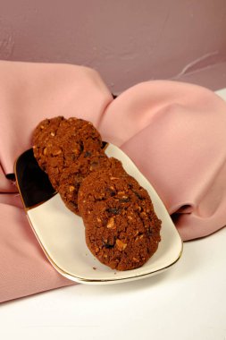 Koyu çikolata parçaları ile tanımlama