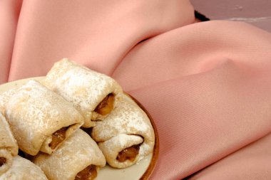 Koyu çikolata parçaları ile tanımlama