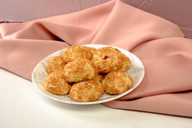 Koyu çikolata parçaları ile tanımlama