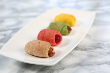 Koyu çikolata parçaları ile tanımlama