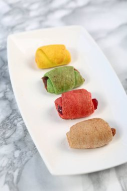 Koyu çikolata parçaları ile tanımlama