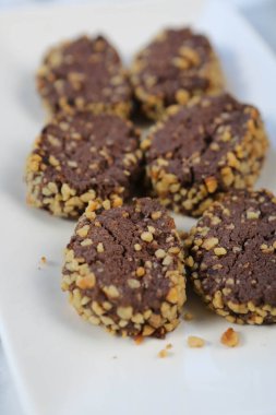 Koyu çikolata parçaları ile tanımlama