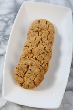 Koyu çikolata parçaları ile tanımlama