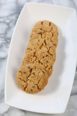 Koyu çikolata parçaları ile tanımlama