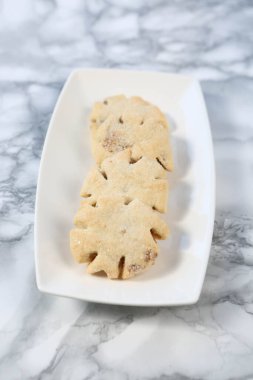 Koyu çikolata parçaları ile tanımlama