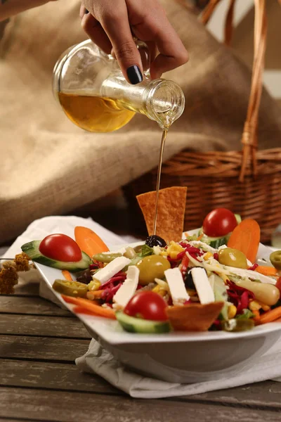 Placa Ensalada Fresca Con Verduras Mixtas — Foto de Stock