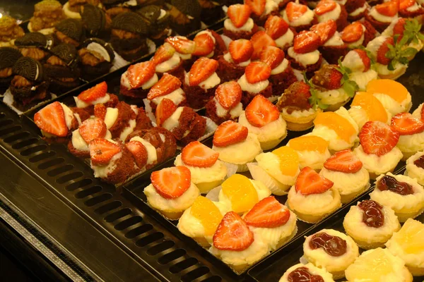 Board Delicious Cake Table — Stock Photo, Image