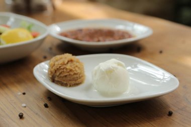 Geleneksel Türk ve Yunan yemek meze masası