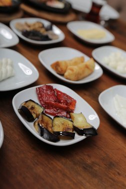 zengin ve leziz Türk Kahvaltı