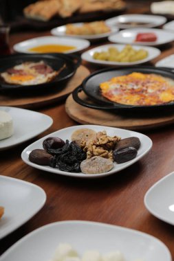 zengin ve leziz Türk Kahvaltı