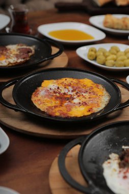 zengin ve leziz Türk Kahvaltı