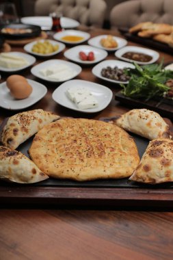 zengin ve leziz Türk Kahvaltı