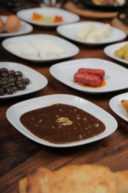 zengin ve leziz Türk Kahvaltı