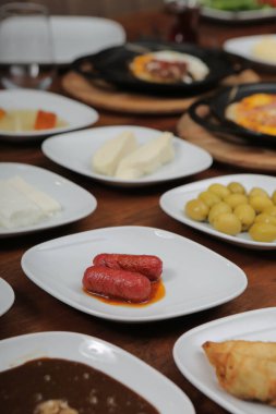 zengin ve leziz Türk Kahvaltı