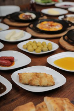 zengin ve leziz Türk Kahvaltı