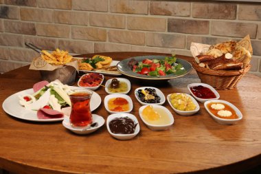 zengin ve leziz Türk Kahvaltı