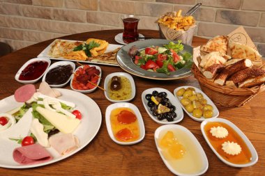 zengin ve leziz Türk Kahvaltı