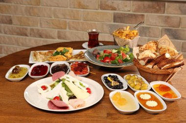 zengin ve leziz Türk Kahvaltı