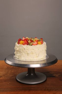 Masada lezzetli bir pasta var.