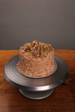 Masada lezzetli bir pasta var.