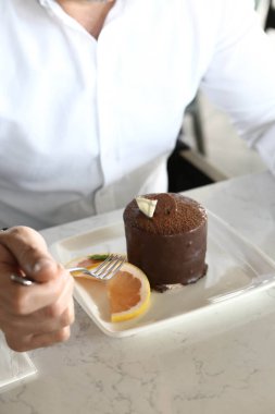 Masada lezzetli bir pasta var.