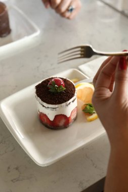 Masada lezzetli bir pasta var.