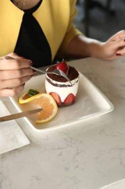 Masada lezzetli bir pasta var.