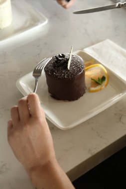 Masada lezzetli bir pasta var.