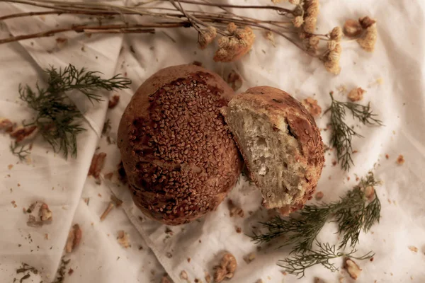 Lezzetli doğal estetik fırınlanmış ekmek