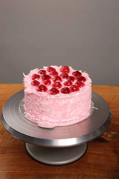 Tafel Mit Leckerem Kuchen Auf Dem Tisch — Stockfoto