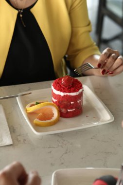 Masada lezzetli bir pasta var.