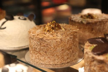 Masada lezzetli bir pasta var.