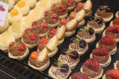 Masada lezzetli bir pasta var.